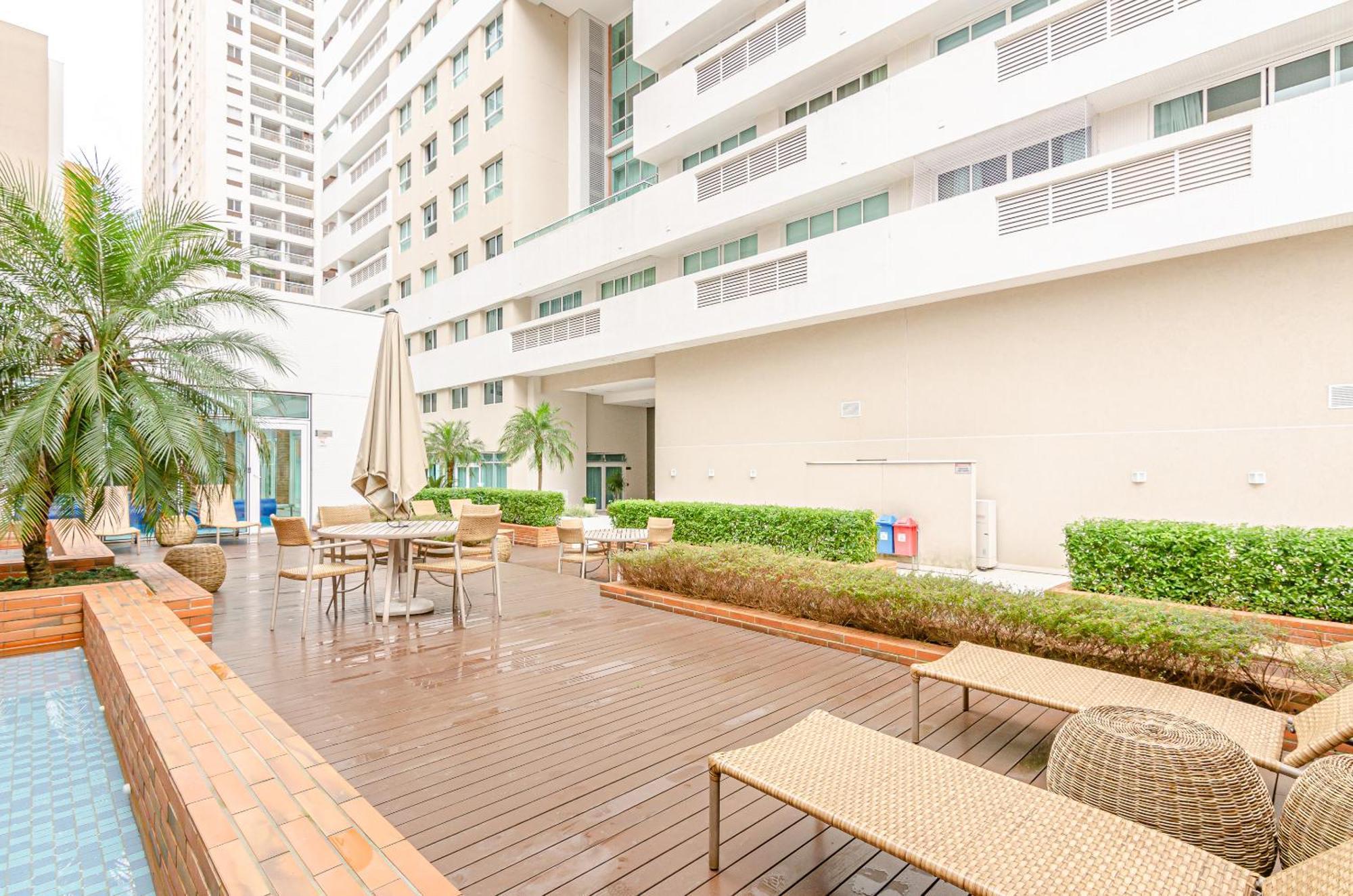 Lifespace Curitiba - Apartamentos Urooms Экстерьер фото