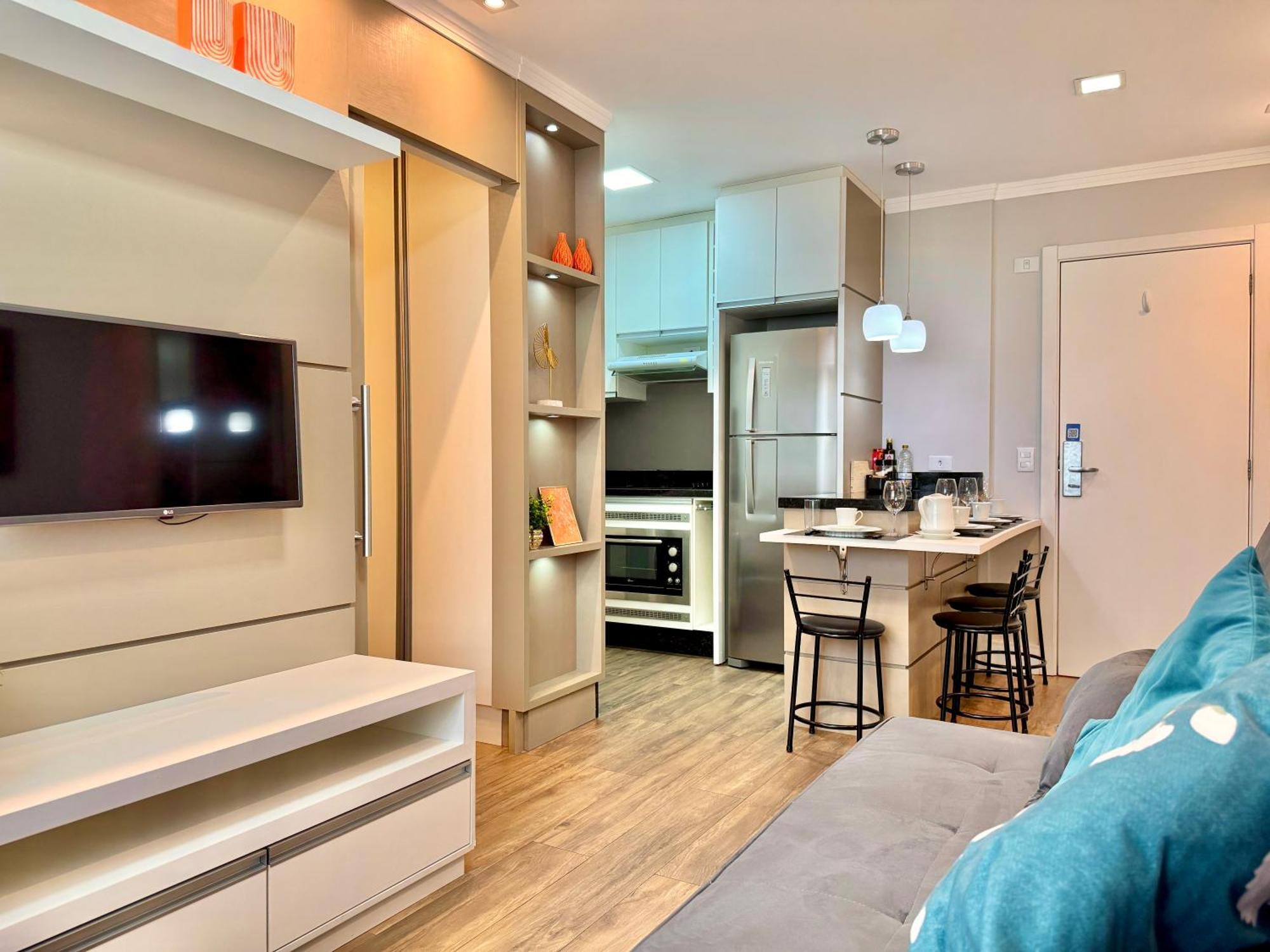 Lifespace Curitiba - Apartamentos Urooms Номер фото